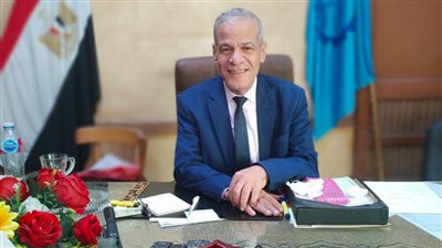 تموين الغربية تضبط مصنع مياه غازية غير مرخص وتصادر آلاف الزجاجات والاستيكرات المقلدة