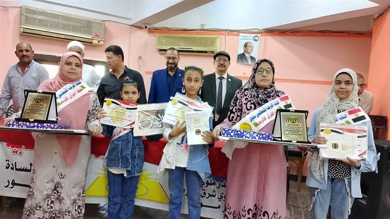 تكريم حفظة القرآن الكريم