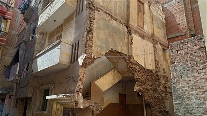 عقار الغربية المنهار
