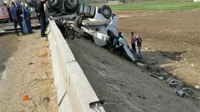 مصرع وإصابة 4 أشخاص في حادث تصادم مروع على الطريق الإقليمي بالمنوفية.. صور