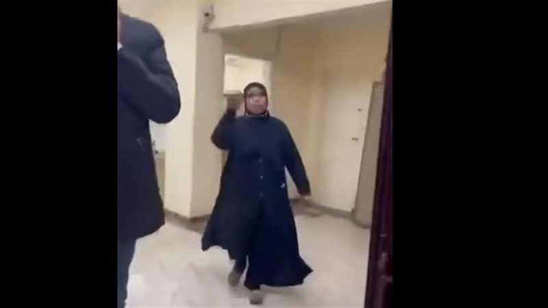 الموظفة