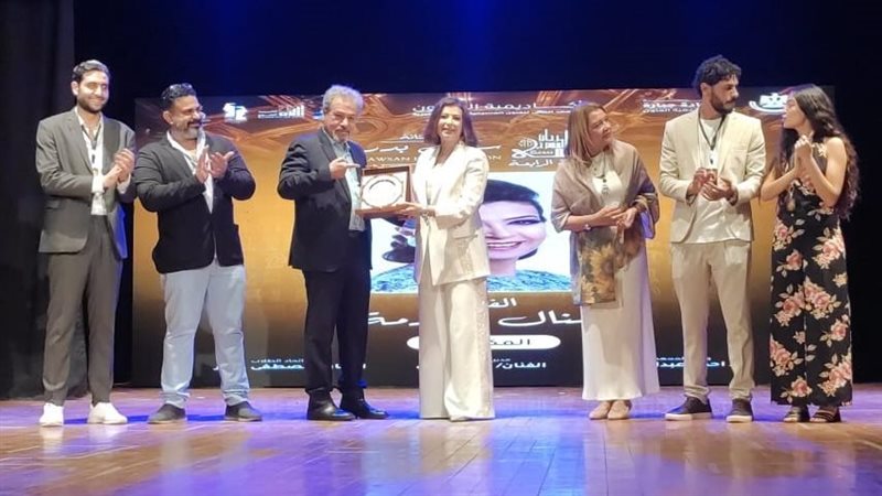 تكريمات مهرجان المسرح العالمي