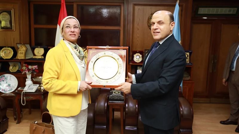 محافظ كفر الشيخ يستقبل وزيرة البيئة