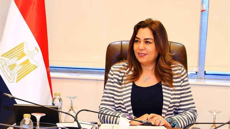 وزيرة التنمية المحلية 