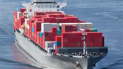 أسامة ربيع: تخفيضات جديدة بنسبة 15% لمرور السفن بقناة السويس في هذا الموعد