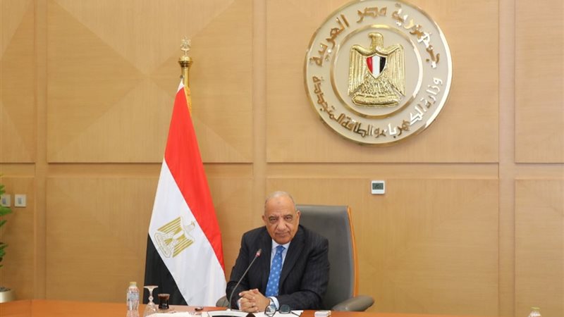 وزير الكهرباء