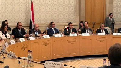 وزير الاستثمار يبحث مع رؤساء كبرى الشركات والمجموعات الروسية سبل التعاون