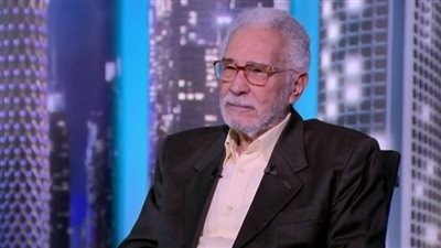 أشرف زكي يتدخل لإعادة صرف معاش عبد الرحمن أبو زهرة