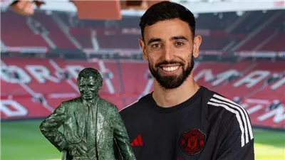 برونو يعادل رقم رونالدو في جوائز الأفضل بتاريخ مانشستر يونايتد