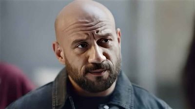 وفاة ابن شقيقة أحمد مكي والفنان يطالب جمهوره بالدعاء له