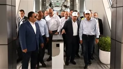 رئيس الوزراء يتفقد الأعمال الجارية بحديقة تلال الفسطاط