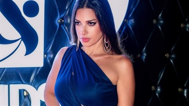  الفنانة إلهام وجدي