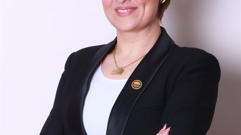 النائبه إيمان العجوز
