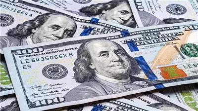 الدولار الكندي يرتفع أمام الأمريكي ويستمر في تحقيق مكاسب للشهر الرابع