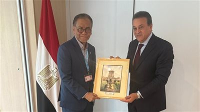 وزير الصحة يلتقي بنظيريه الماليزي والمغربي لتعزيز التعاون في تطوير خدمات الرعاية الصحية