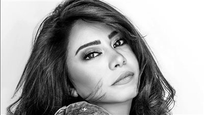 تأجيل محاكمة شيرين عبد الوهاب بتهمة سب وقذف مدير حسابتها