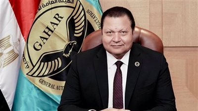 وزير الصحة يُهنئ رئيس هيئة الرقابة الصحية لحصوله على جائزة الطبيب العربي لعام 2025