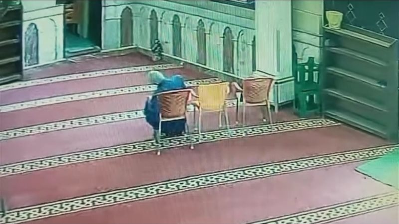 صورة من المسجد
