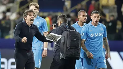  دي لورينتيس يقنع كونتي بالبقاء في نابولي ويعده بـ 
