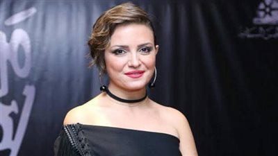 ريهام عبد الغفور تهدي تكريمها بحفل “كأس إنرجي” عن مسلسل “ظلم المصطبة” لوالدها