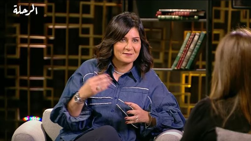 السفيرة نبيلة مكرم