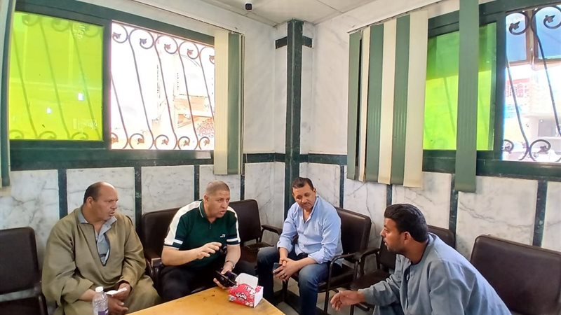 السكرتير العام لمحافظة الفيوم أثناء لقاء خدمة المواطنيين
