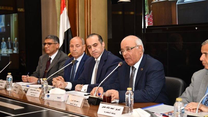 خلال اجتماع اللجنة 