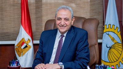 محافظ الغربية يتفقد أعمال رصف طريق المرور بمحلة أبو علي