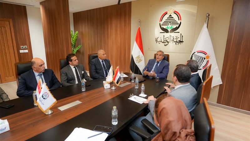 خلال الاجتماع 