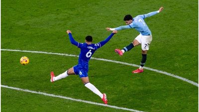 تقارير تكشف مصير عمر مرموش مع مانشستر سيتي بالموسم الجديد