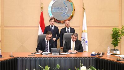 السويد تعتزم تصنيع 100 اتوبيس كهربائي في مصر (تفاصيل)