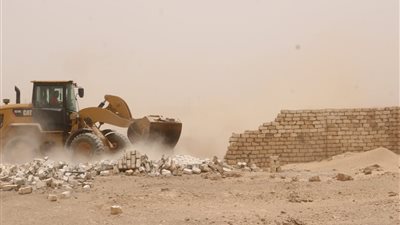 تنفيذ 35 قرار إزالة للتعديات على الأراضي الزراعية وأملاك الدولة بالجيزة