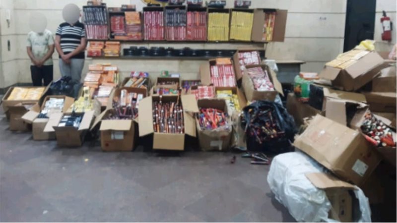 المتهمين والمضبوطات 