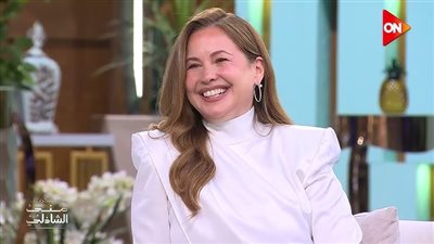 أجرت مقابلة تلفزيونية بعد يومين من الولادة.. ريا أبي راشد تتحدث عن زواجها