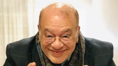  قلبه يسبق خطاه.. صلاح عبد الله يرد على القسوة بإصرار الحياة
