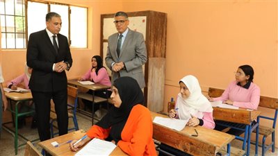 أكثر من 200 ألف طالب وطالبة يؤدون الامتحانات في 705 لجان بالجيزة