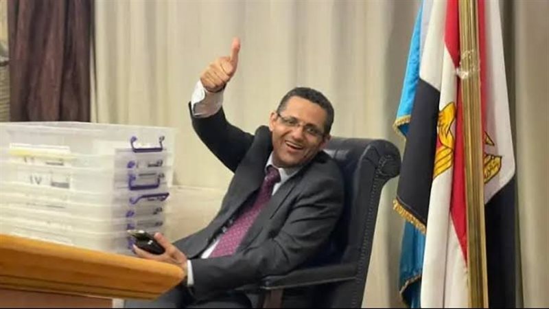 نقيب الصحفيين 