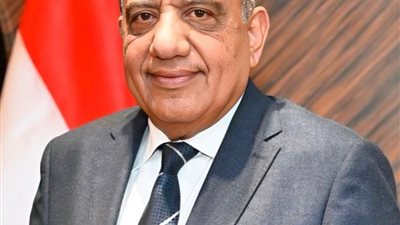 وزير الكهرباء يتابع إطلاق التيار بالمرحلة الثانية لعدد من المحطات والخطوط الهوائية