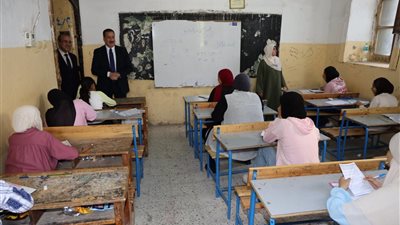امتحان الإعدادية.. تداول أسئلة 