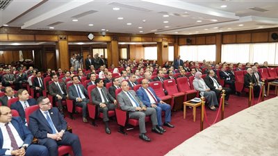 العدل تكرم كوادرها من المستشارين المشاركين في برنامج 