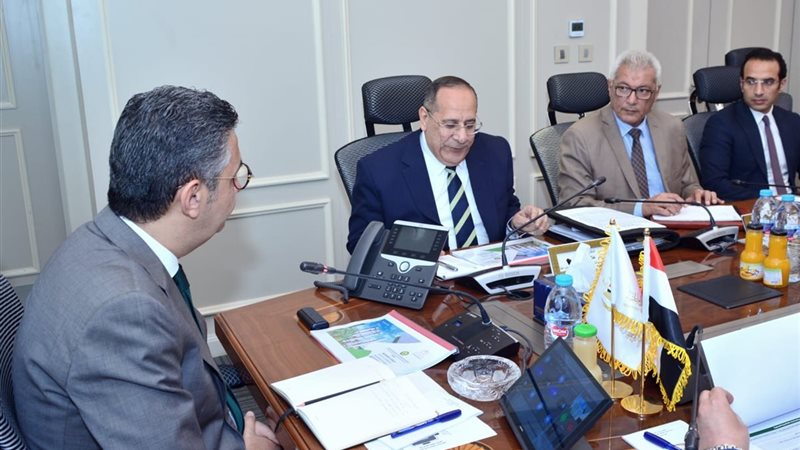 وزير التموين