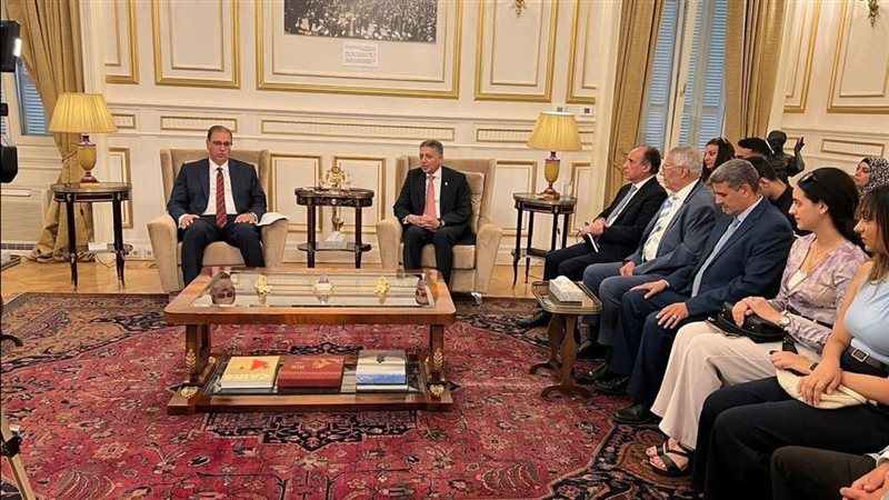 لقاء نائب وزير الخارجية بأبناء الجالية في اليونان