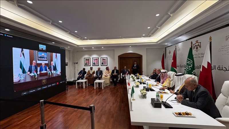 اجتماع افتراضي للجنة الوزراية مع الرئيس محمود عباس