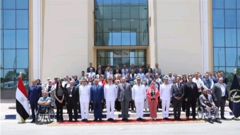 صورة تذكارية للمشاركين في أعمال الدورة 