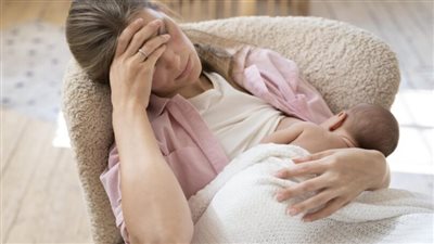 رحلة الأمومة لا تنتهي بالولادة.. 6 مشاكل صحية قد تمرين بها بعد قدوم طفلك