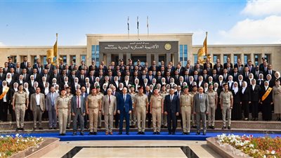 الأكاديمية العسكرية تحتفل بتخرج دورتين تدريبيتين لمهندسى وزارة الرى ومركز تخطيط استخدامات أراضى الدولة