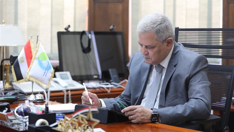 رئيس الشركة القابضة لمياة الشرب