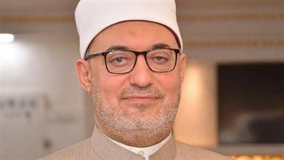 مفتي الجمهورية يوضح حكم صلاة الجمعة إذا وافقت يوم العيد