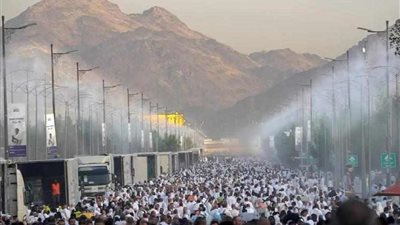 بدء نفرة الحجاج من مشعر منى للمتعجلين قبل غروب ثاني أيام التشريق