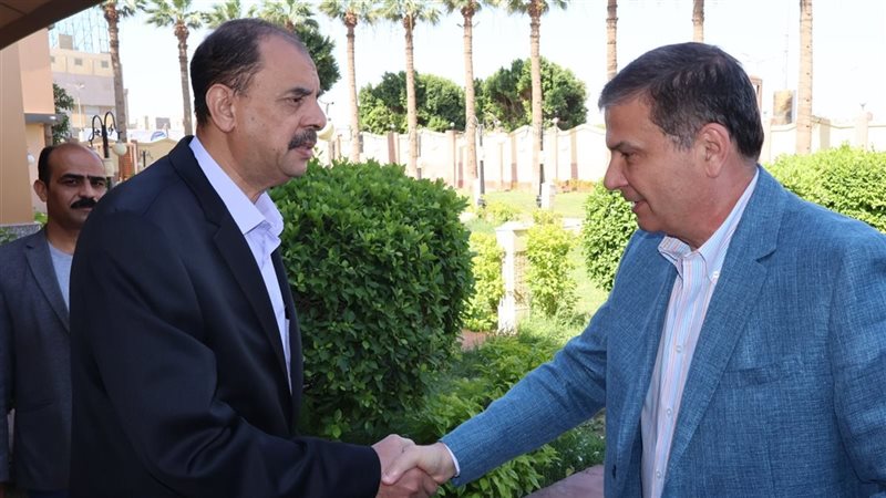 محافظ سوهاج يستقبل وزير الزراعة 